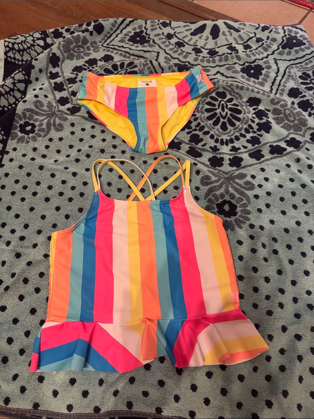 HURLEY size 10/12 Kids Rainbow Stripe Tankini Set - Yellow & Multi